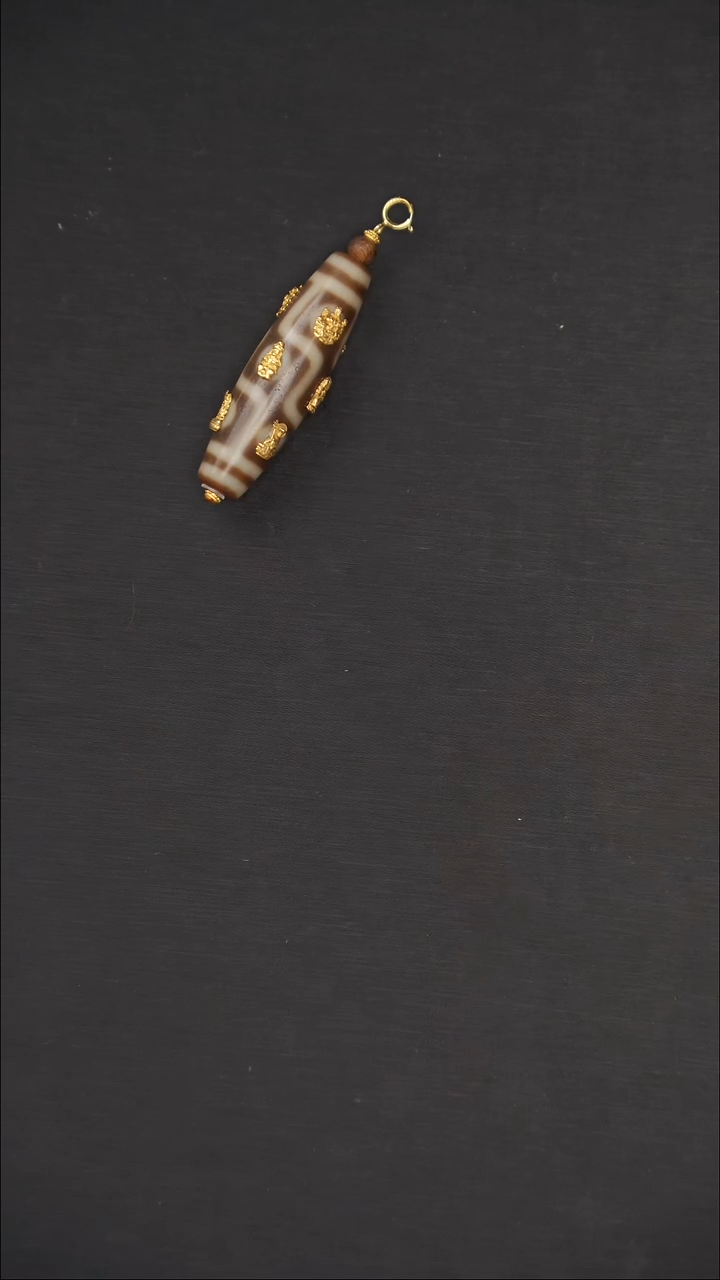 18K金镶嵌吊坠(不含链)玛瑙/玉髓K****C吊坠