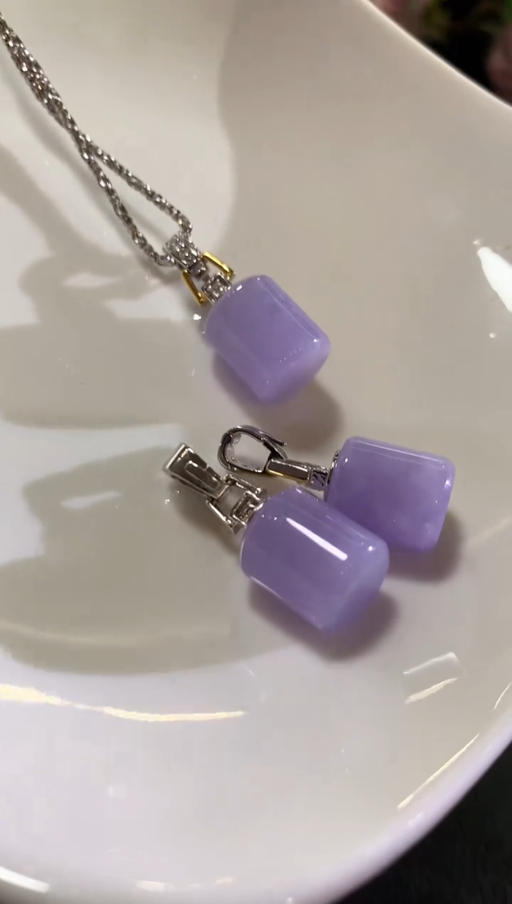 吊坠(不含链)18K金镶嵌翡翠z25紫色有色差多样性一件发货