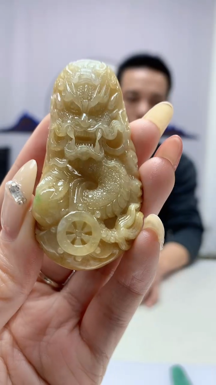 【闪购商品】定制翡翠未镶嵌3916DD-毛货挂件龙牌65