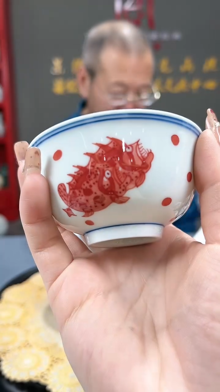 【闪购商品】官窑瓷画院090官窑瓷画院鳜鱼主人杯