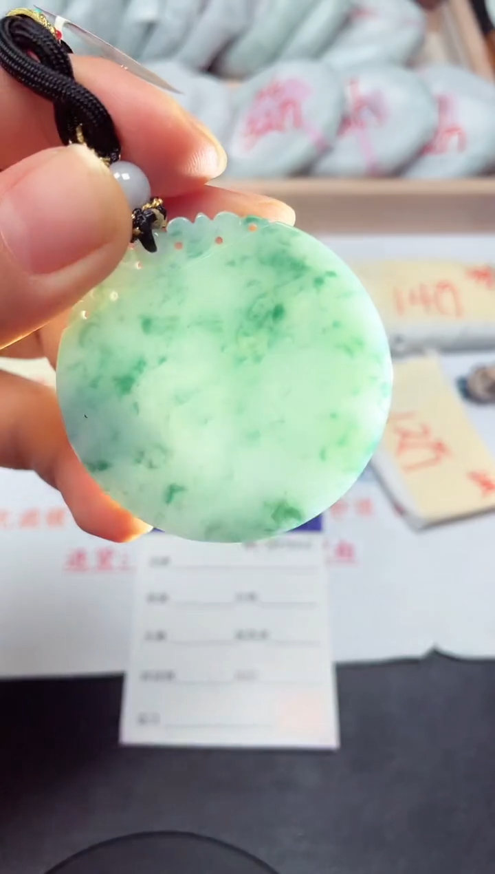 颈饰未镶嵌翡翠天然A货