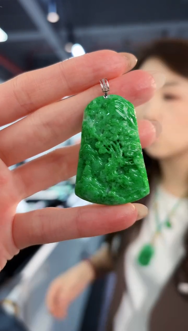 【闪购商品】翡翠颈饰18K金镶嵌缅料A货/支持复检/一件