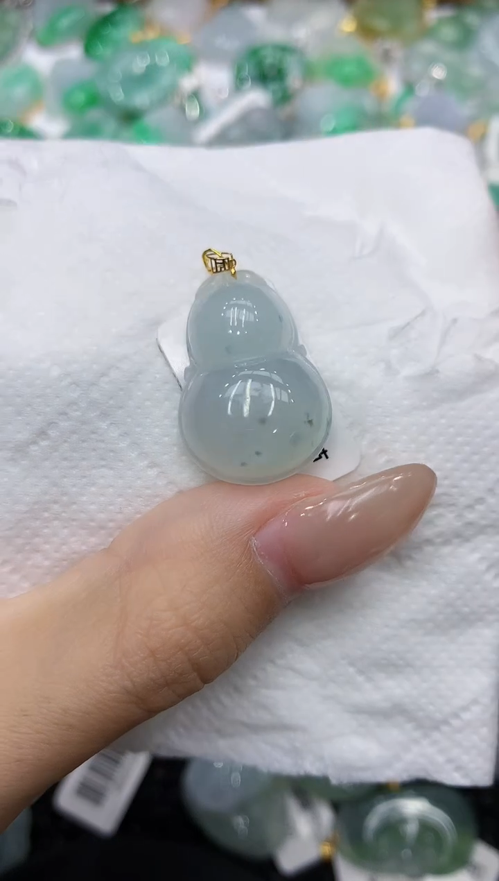 翡翠18K金镶嵌颈饰111111111111