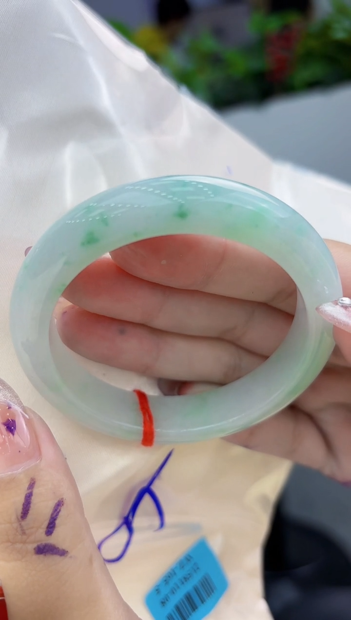 【闪购商品】翡翠手镯未镶嵌翡翠手镯