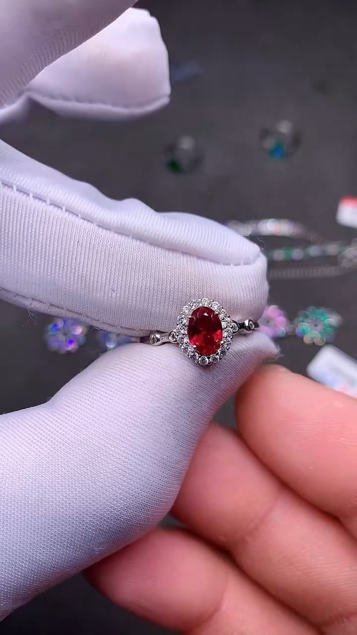 【闪购商品】红宝石戒指银S925镶嵌·······