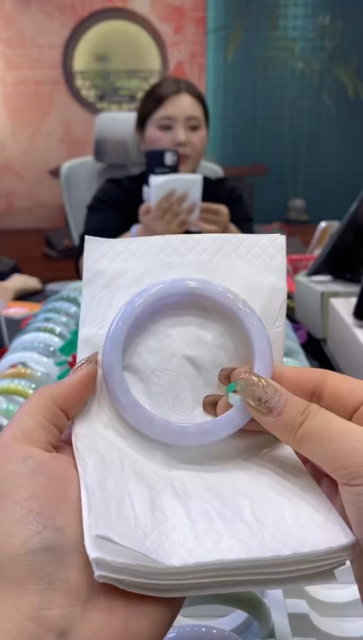 【闪购商品】翡翠手镯未镶嵌多人0011026