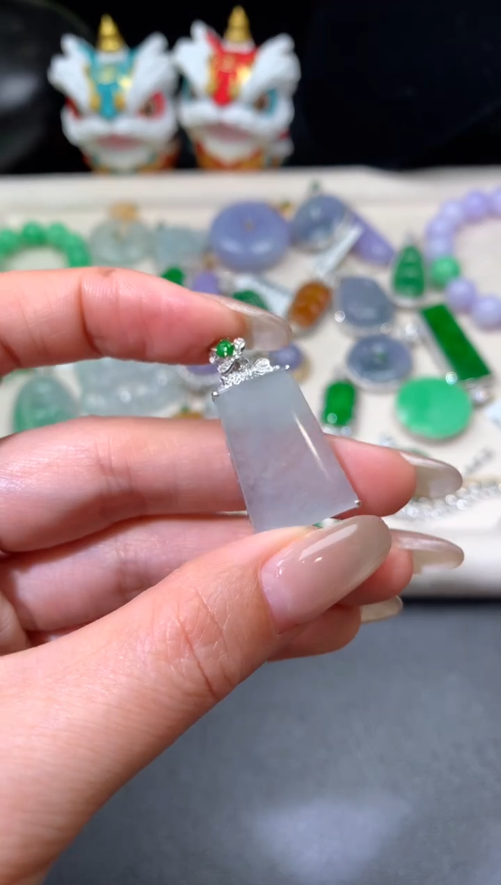 吊坠(不含链)18K金镶嵌翡翠翡翠