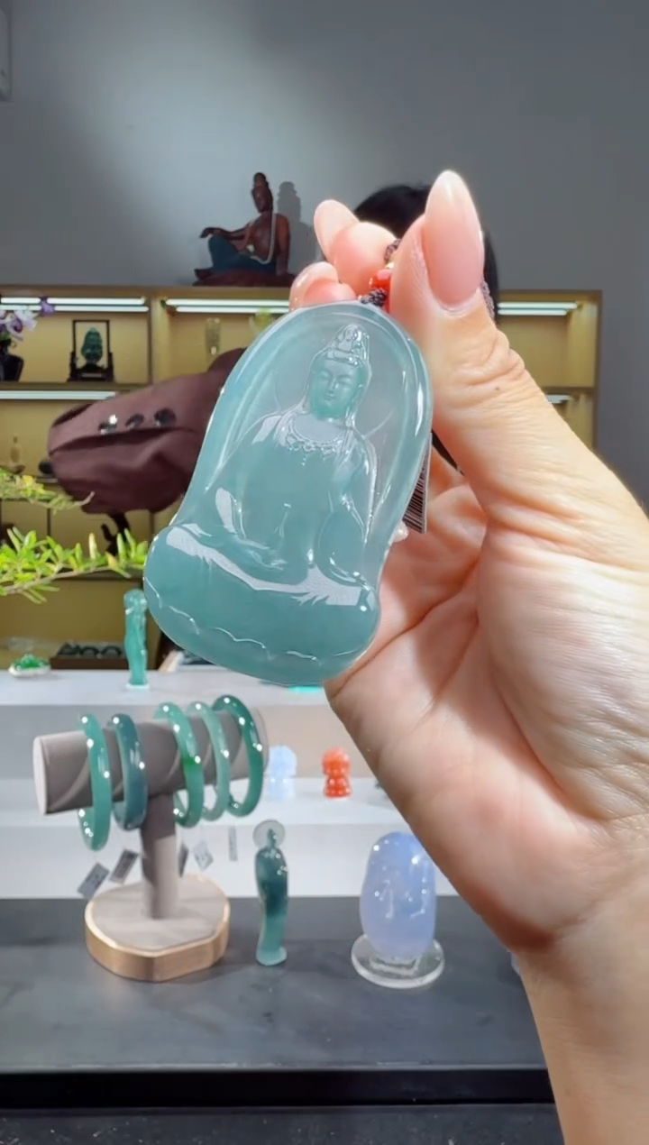 吊坠(不含链)未镶嵌翡翠观音（多样性发其一）