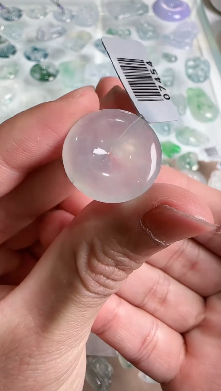 【闪购商品】翡翠吊坠(不含链)未镶嵌··