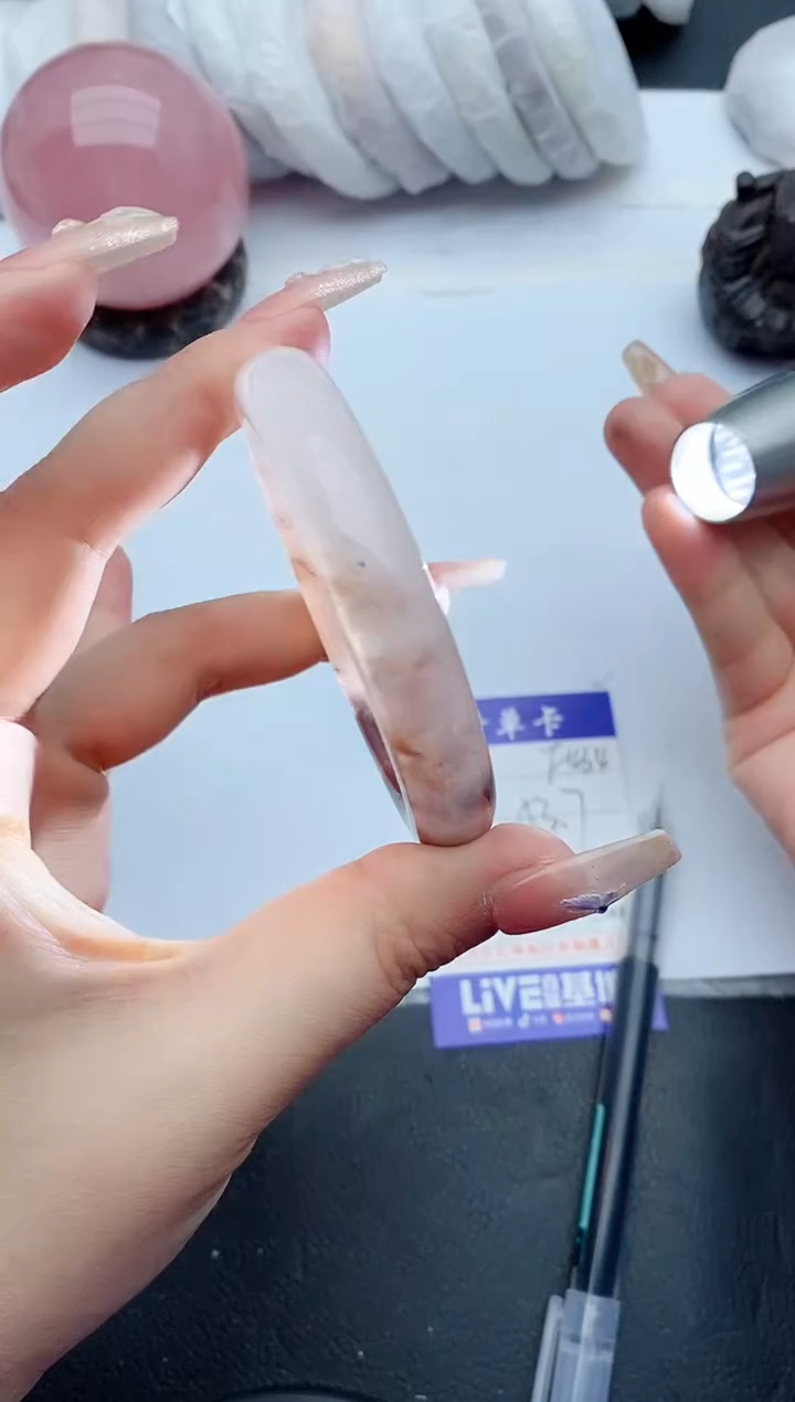 【闪购商品】石英质玉手镯未镶嵌F434+53/54