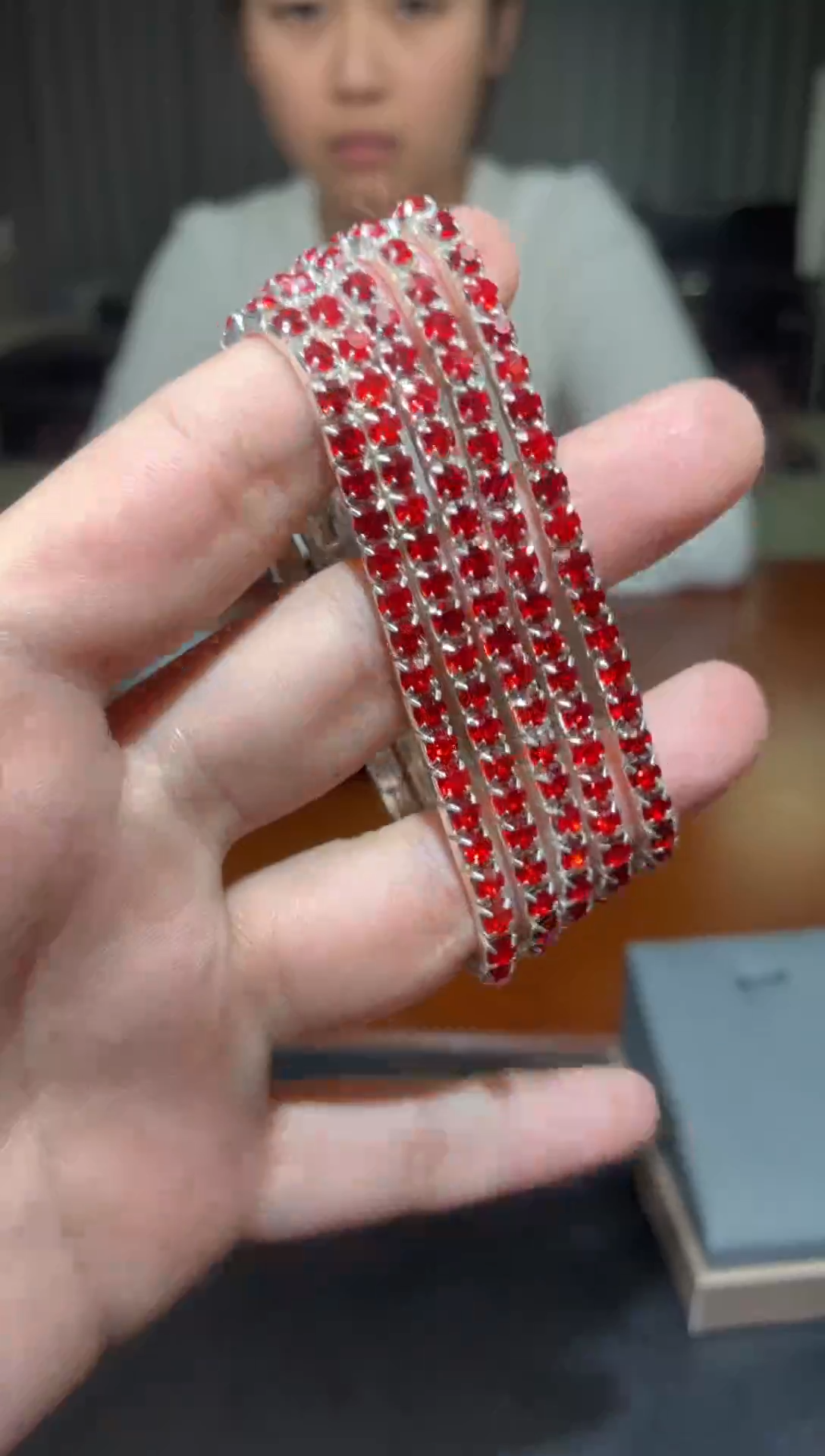 无无闪购2    成会长定制手链