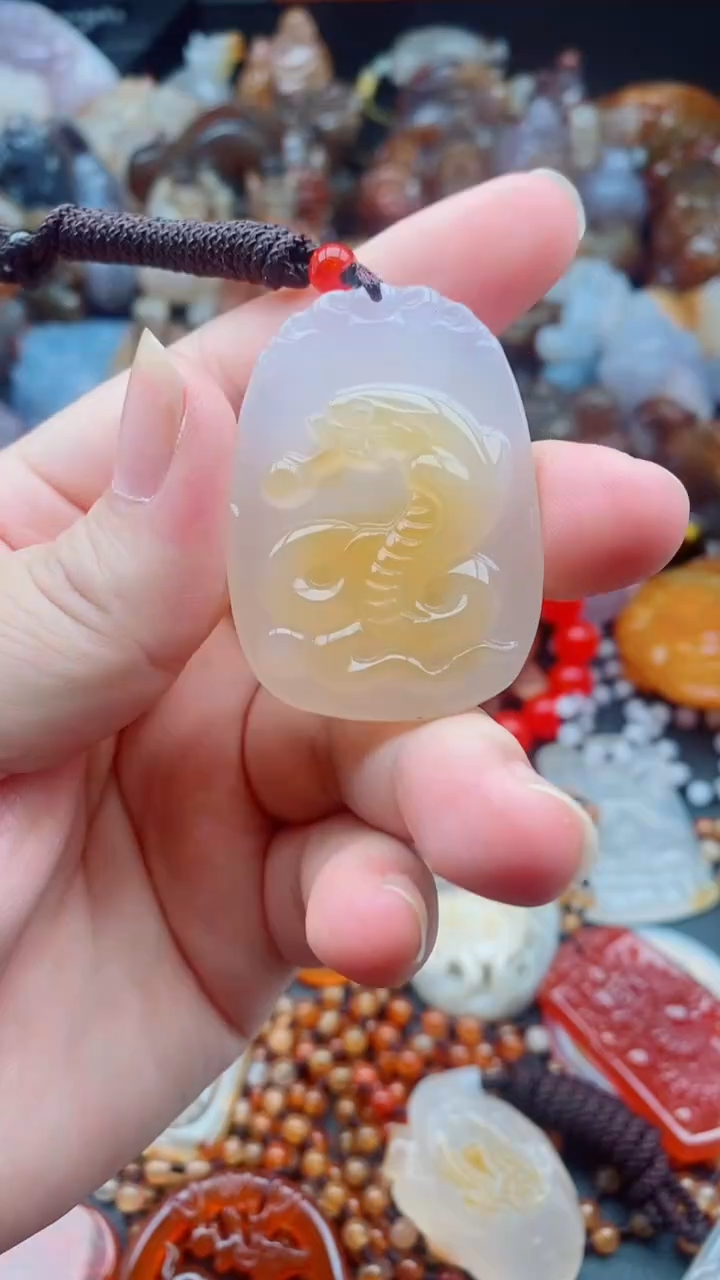 玛瑙/玉髓合金颈饰1