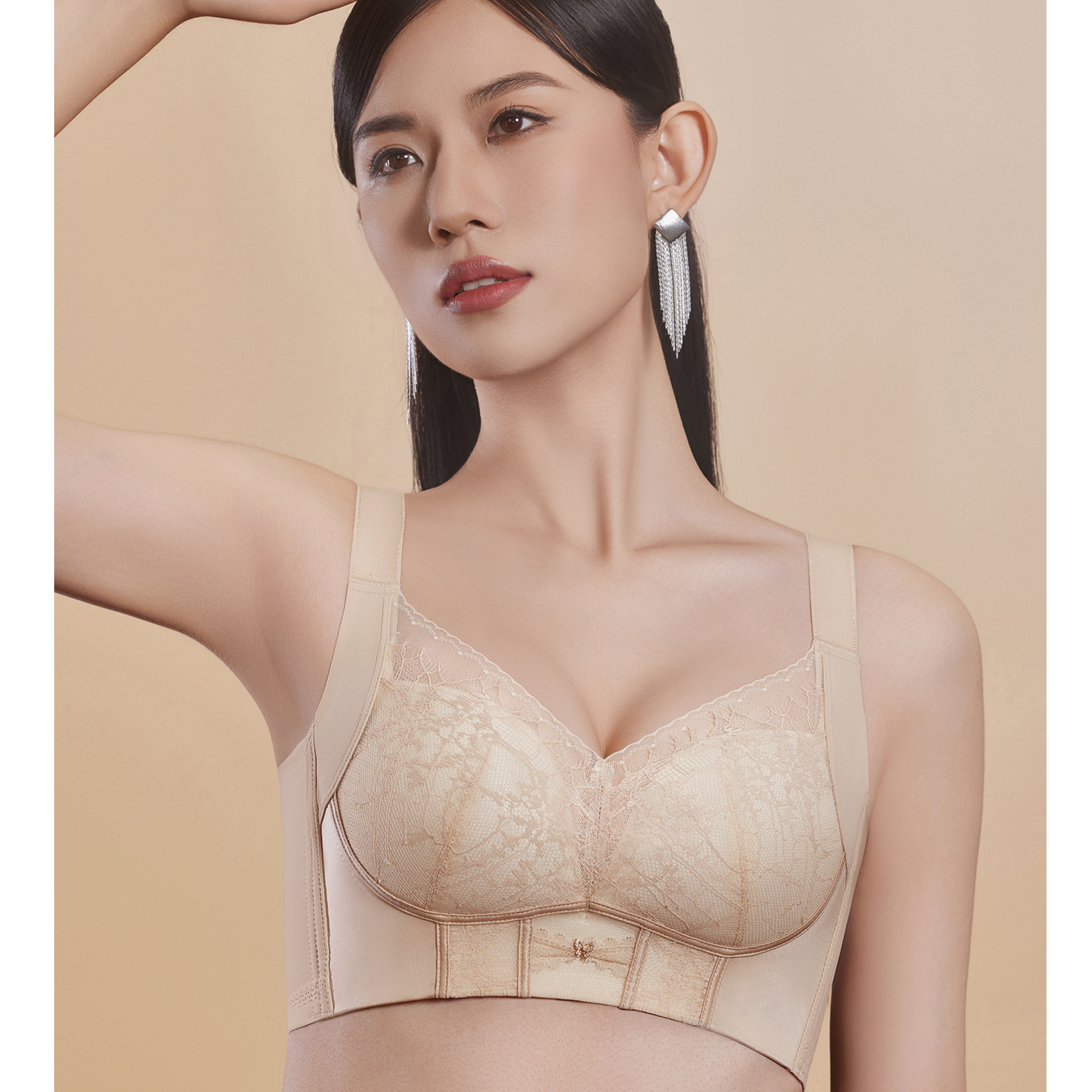 新款B杯调整型矫正聚拢文胸无钢圈立体上托内衣桑蚕丝里料
