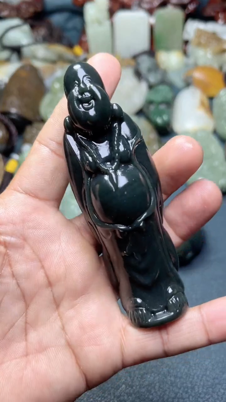 和田玉未镶嵌把件-
