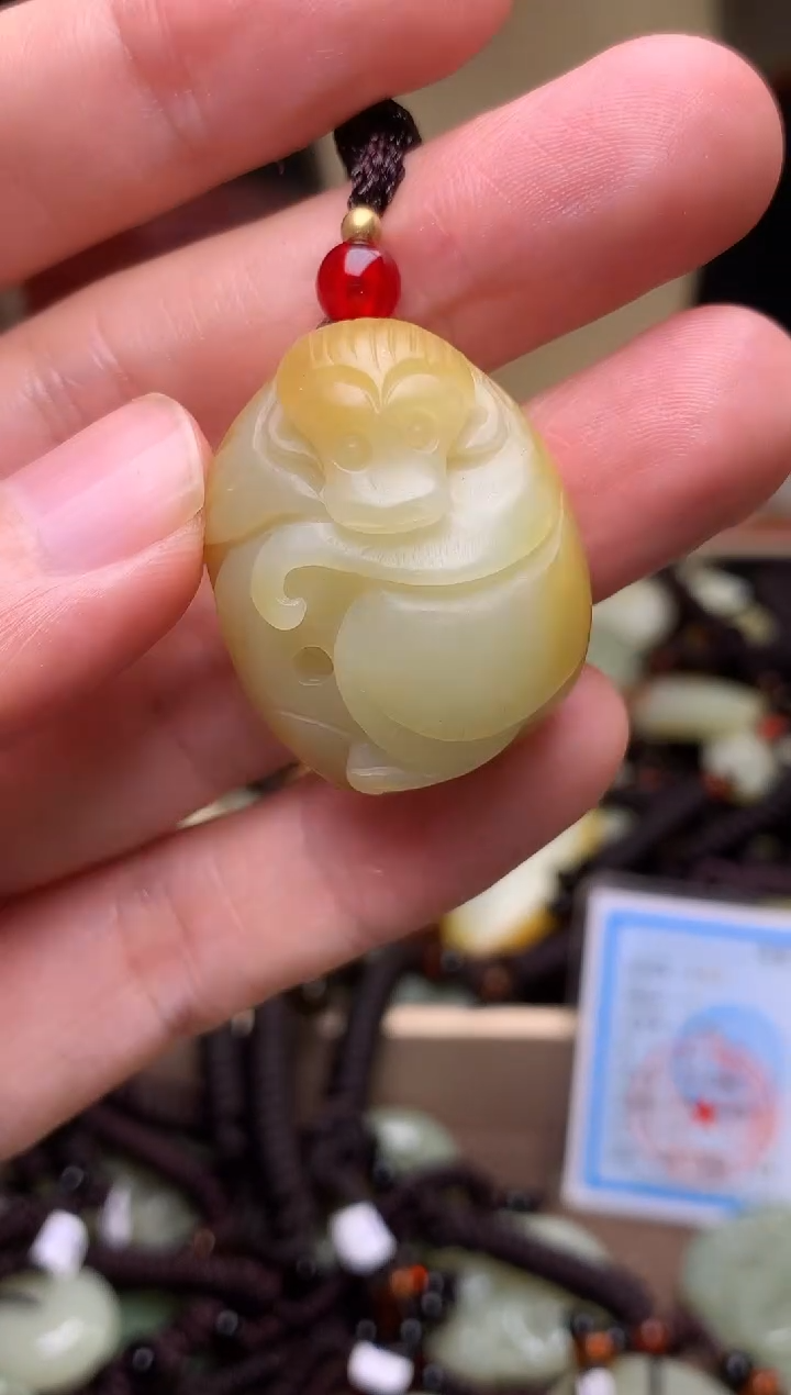 颈饰未镶嵌和田玉新疆料青海料清水和田玉吊坠