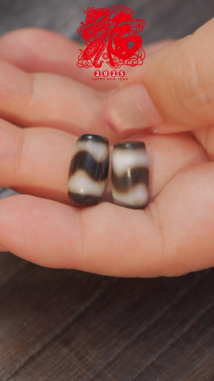 【闪购商品】玛瑙/玉髓颈饰未镶嵌虎牙