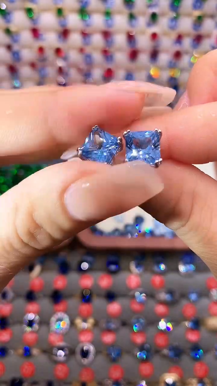 海蓝宝石耳坠银S925镶嵌........