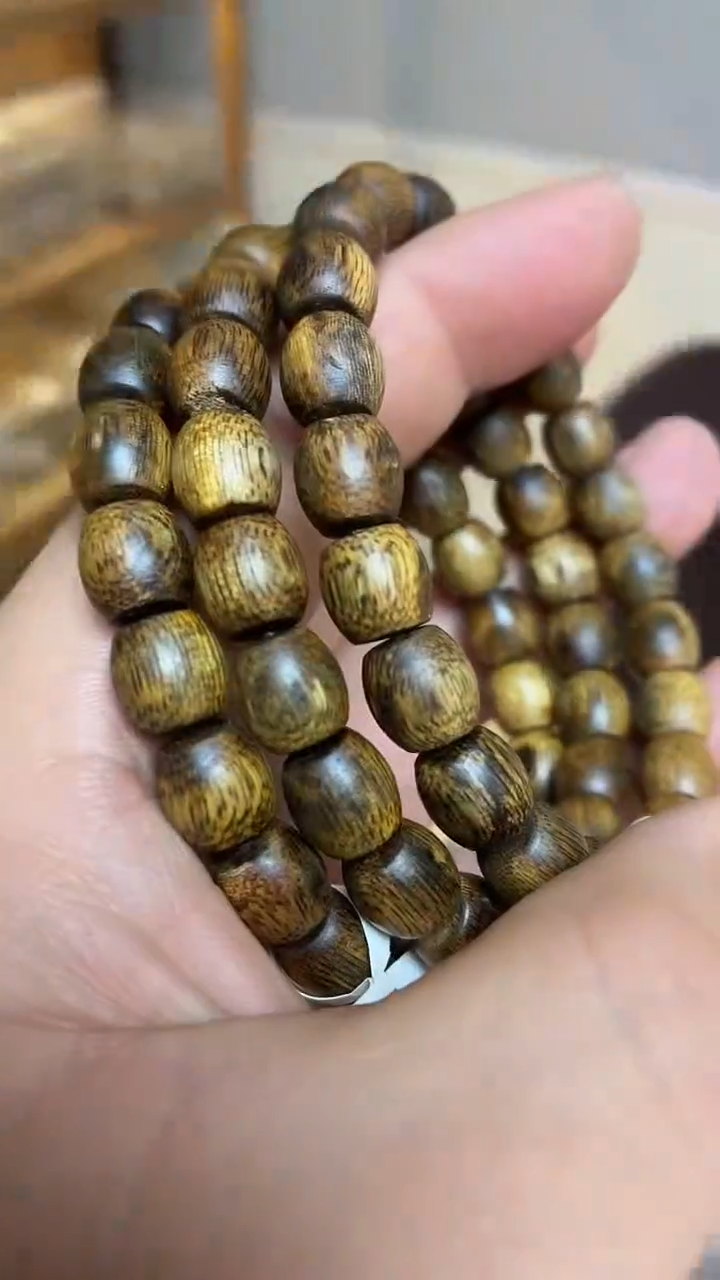 沉香手串海南红金猊老型单圈虫漏0.9+多样性发其一