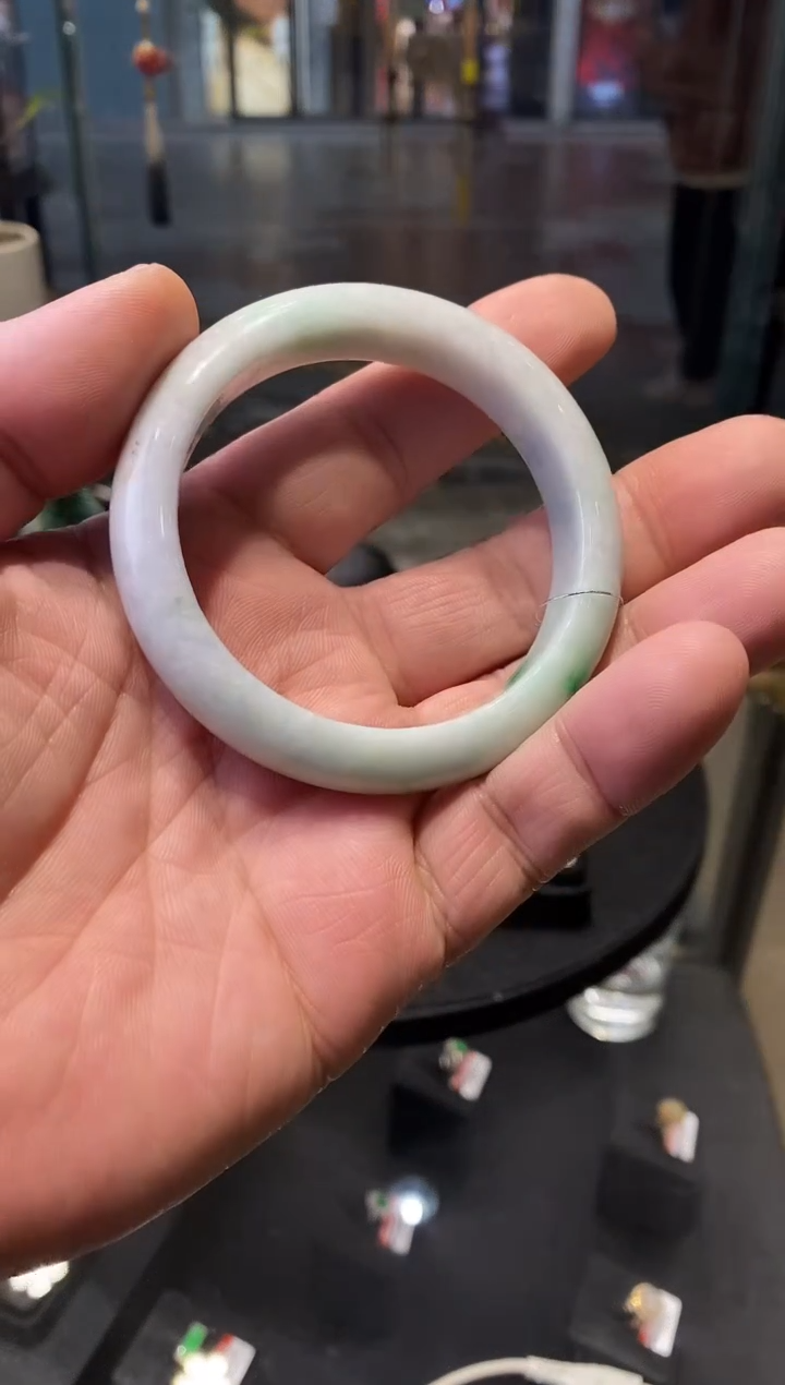 【闪购商品】翡翠手镯未镶嵌亏米福利56