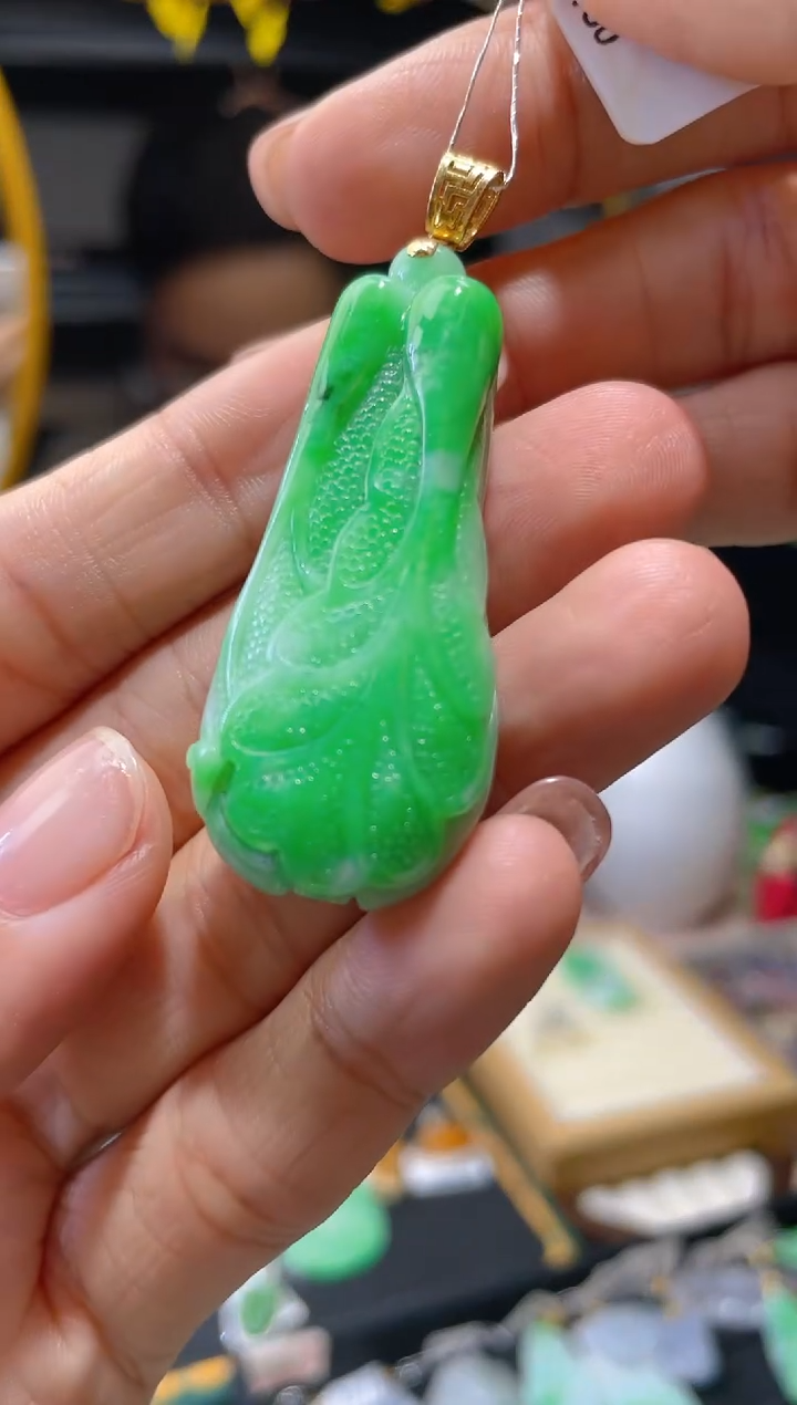 【闪购商品】翡翠颈饰18K金镶嵌假一赔三