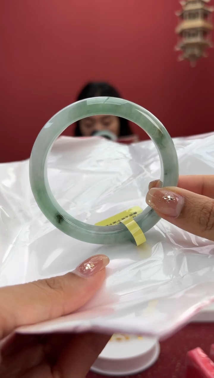 【闪购商品】翡翠手镯未镶嵌5手镯