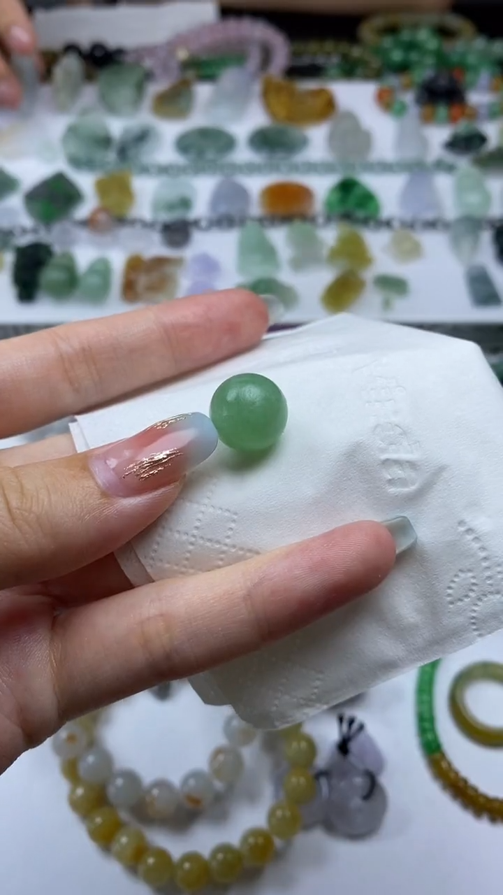 未镶嵌定制翡翠相****0毛货定制不退不换