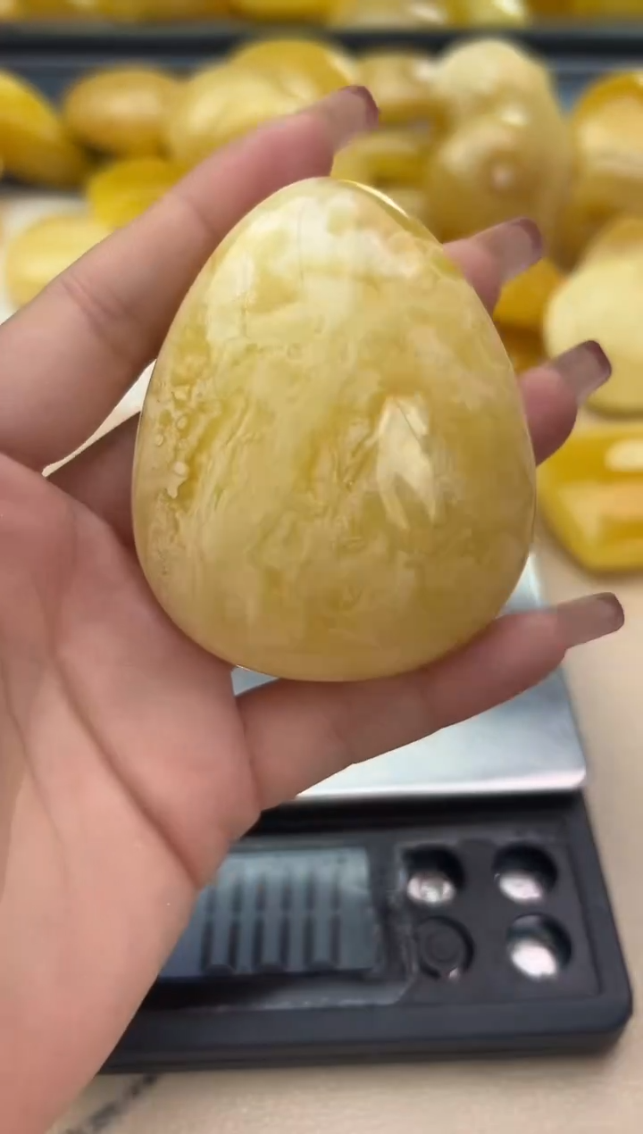 【闪购商品】琥珀裸石未镶嵌蜜蜡吊坠