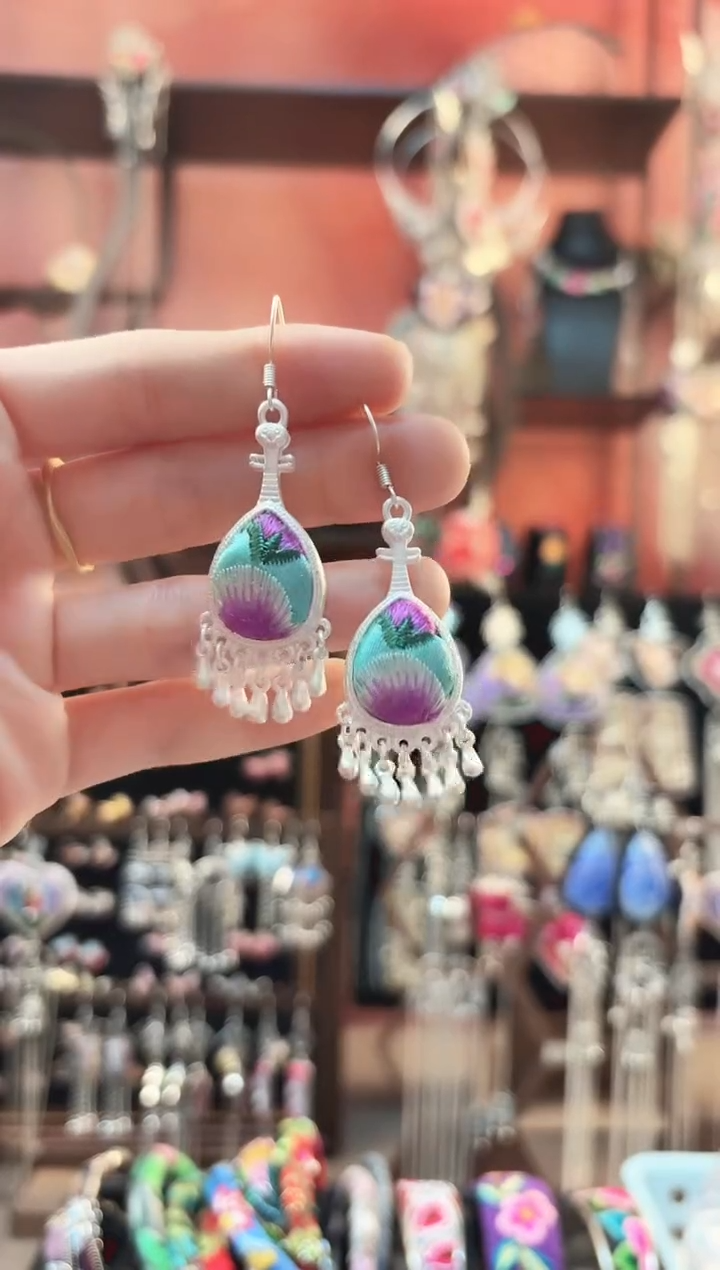 织绣 云织谣民族风精美饰品   274