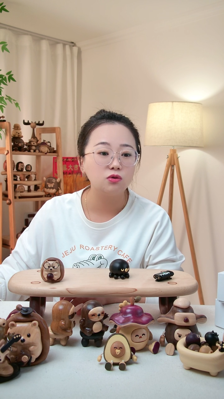 木瑕疵 底部有裂  紫光檀章鱼微瑕