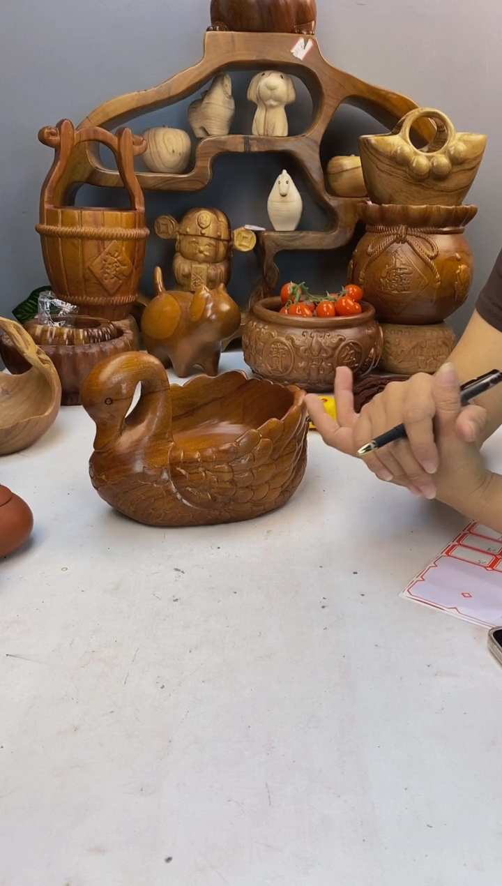 香樟木A23精品天鹅果盆/尺寸26*17*6