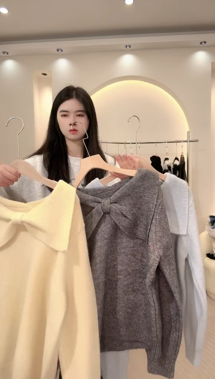 毛衣均码一件三色