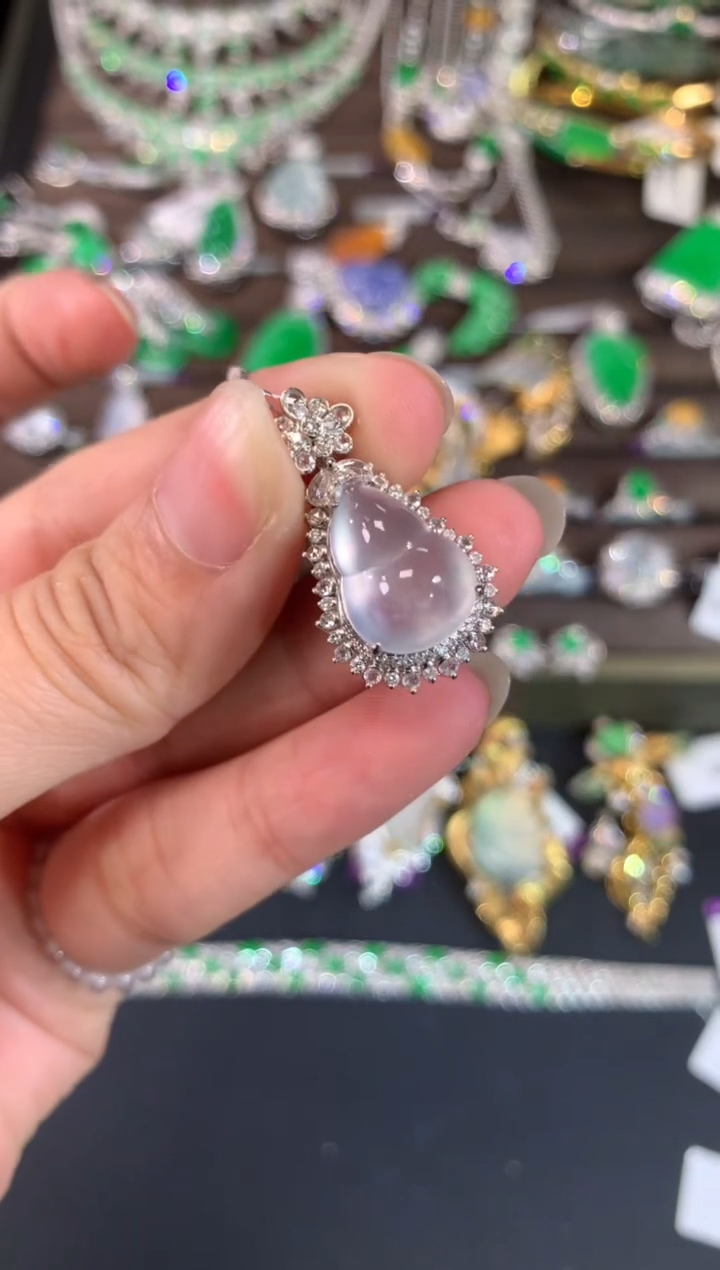 【闪购商品】翡翠吊坠(不含链)18K金镶嵌A645|16800