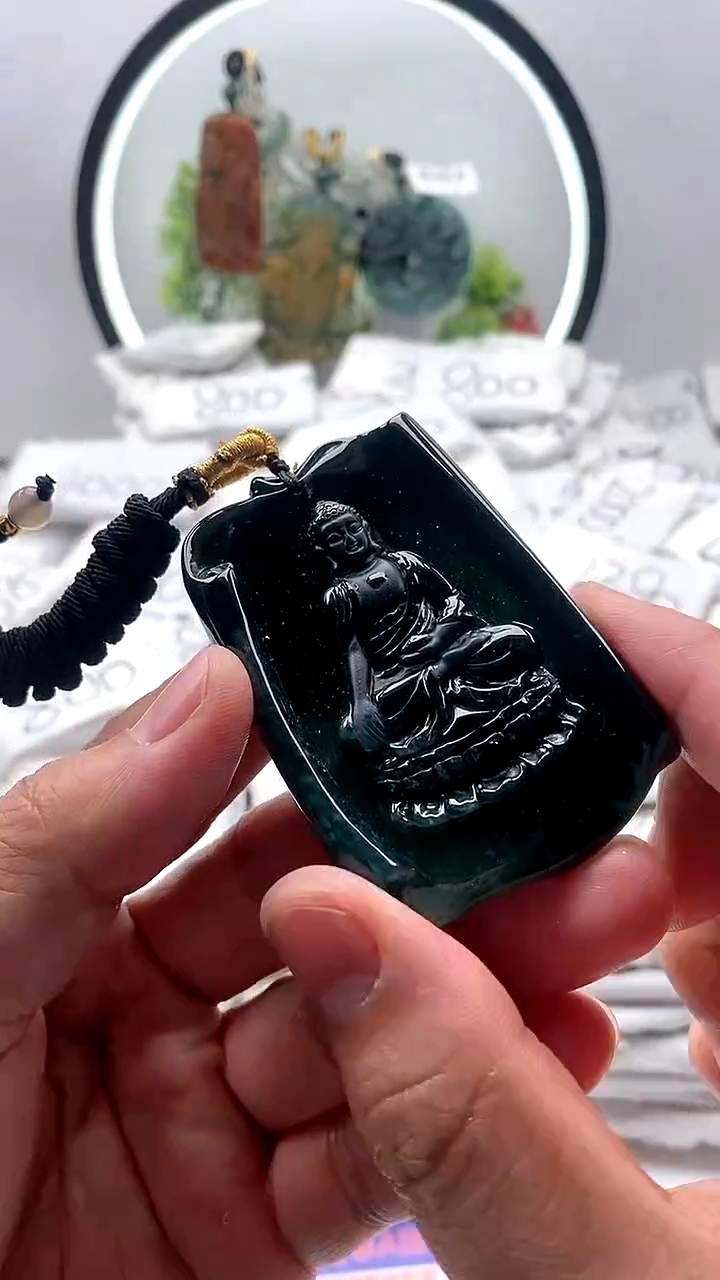 【闪购商品】翡翠颈饰未镶嵌阿弥