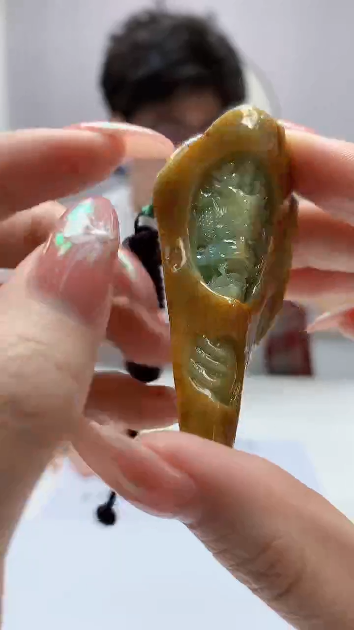 【闪购商品】定制翡翠未镶嵌4688DD-毛货挂件175