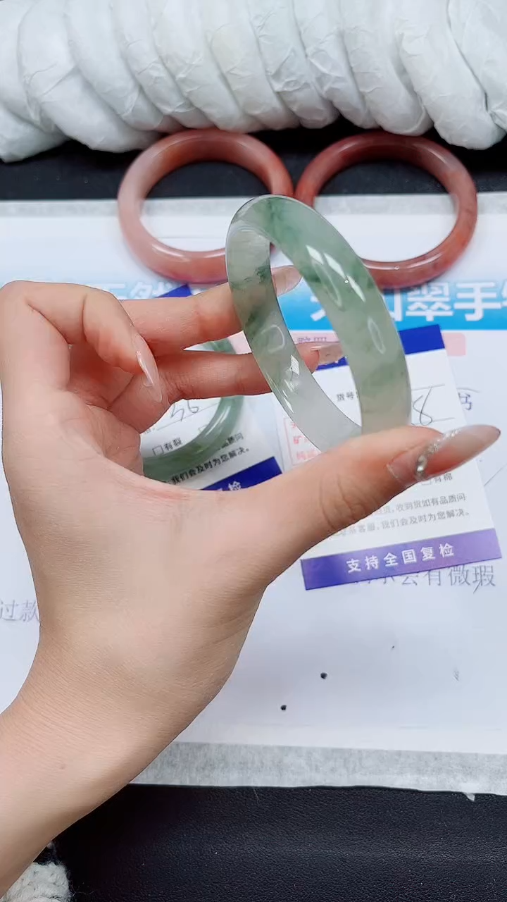 【闪购商品】石英质玉手镯未镶嵌A260-57*58