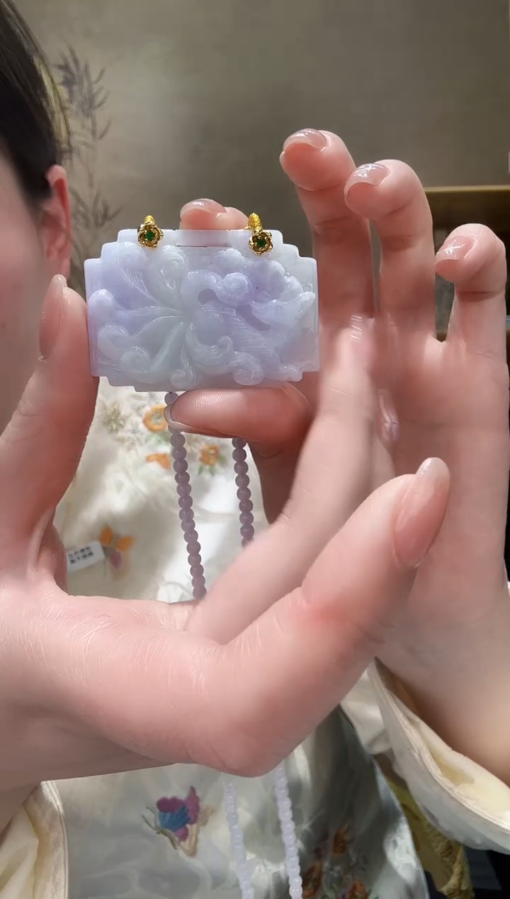 【闪购商品】翡翠颈饰未镶嵌吊坠