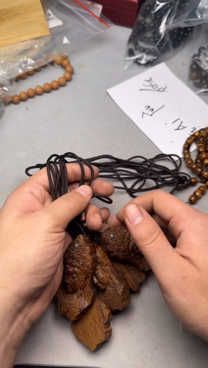 【闪购商品】贡木手串/手链B65贡木雕刻牌