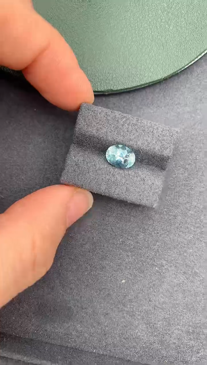 【闪购商品】海蓝宝石裸石未镶嵌1.3ct海蓝宝