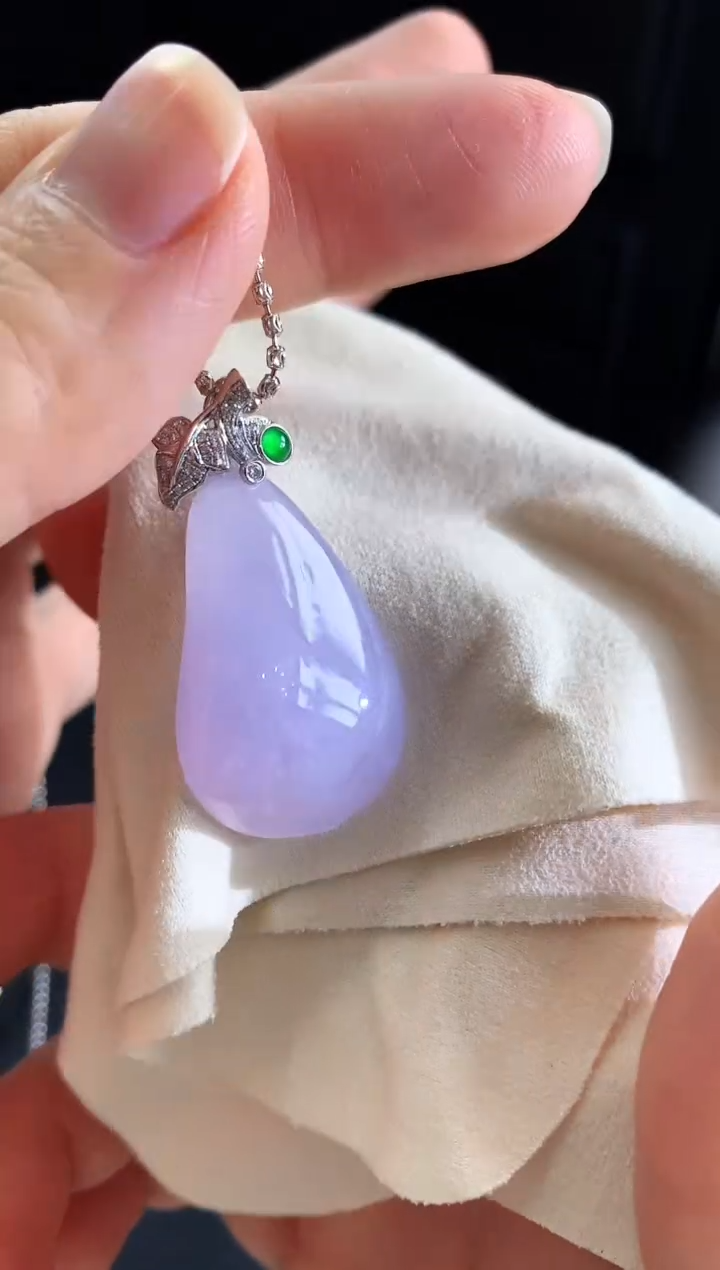 【闪购商品】翡翠吊坠(不含链)18K金镶嵌吊坠