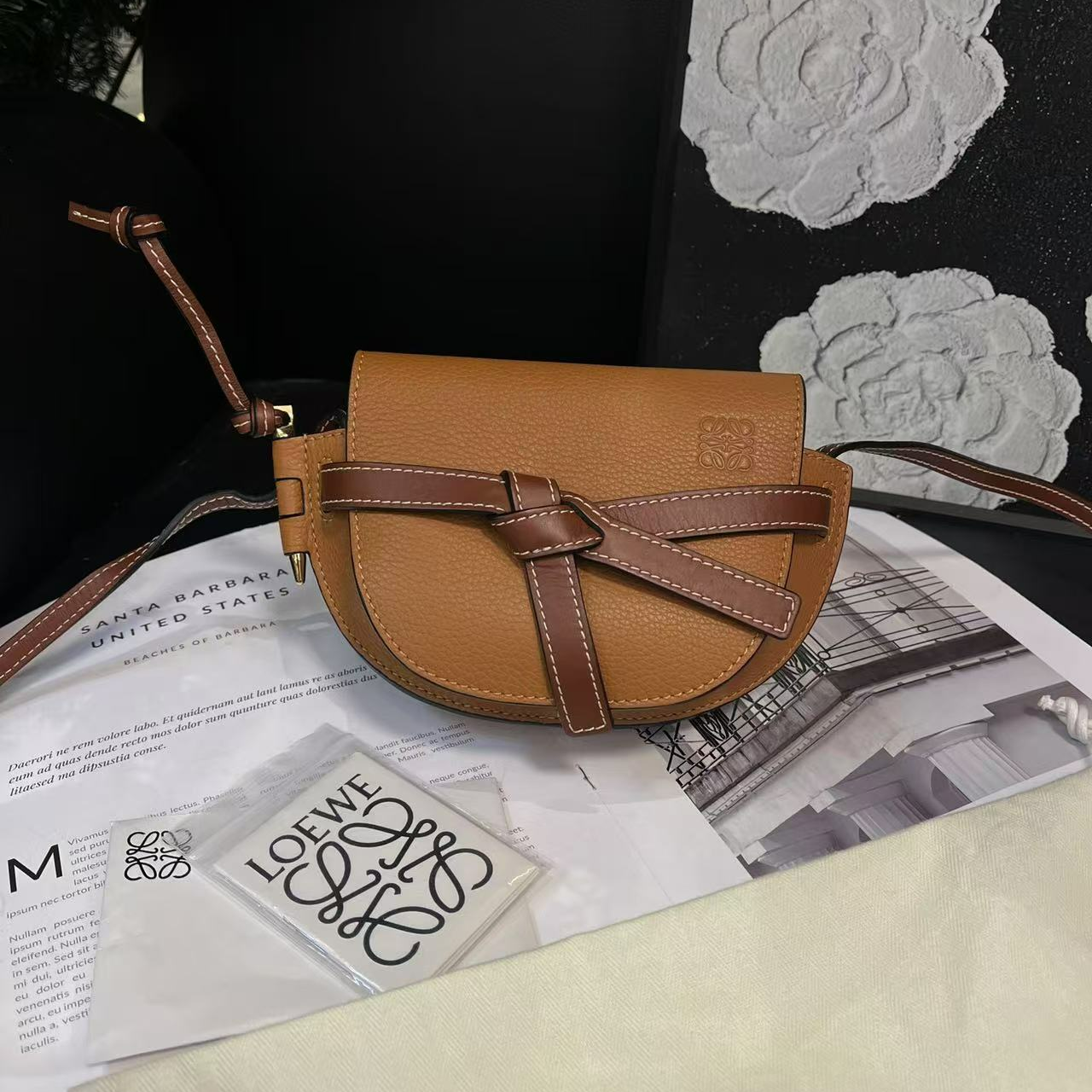 95新 LOEWE/罗意威 焦糖色mini gate马鞍单肩包B1096