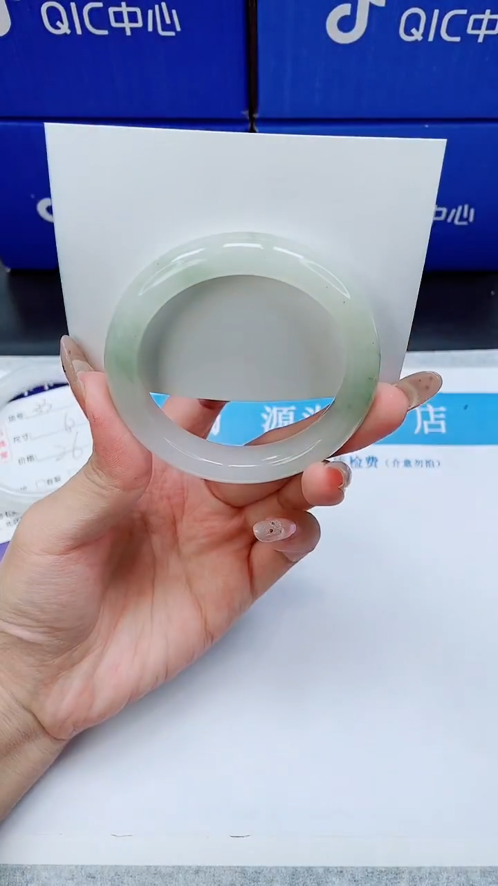 未镶嵌手镯石英质玉A34-56