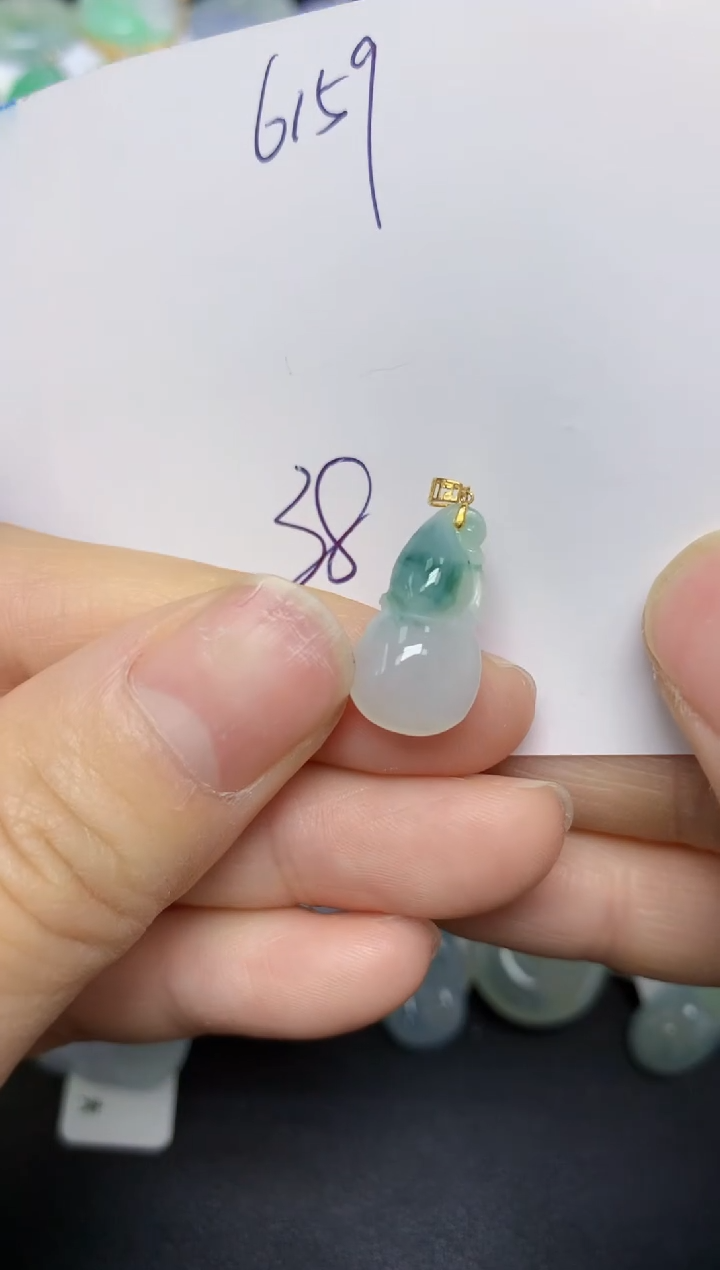 【闪购商品】翡翠挂件18K金镶嵌 天然翡翠A货