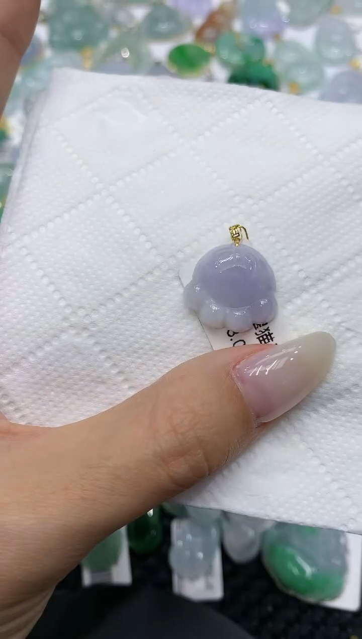 颈饰18K金镶嵌翡翠111111111111