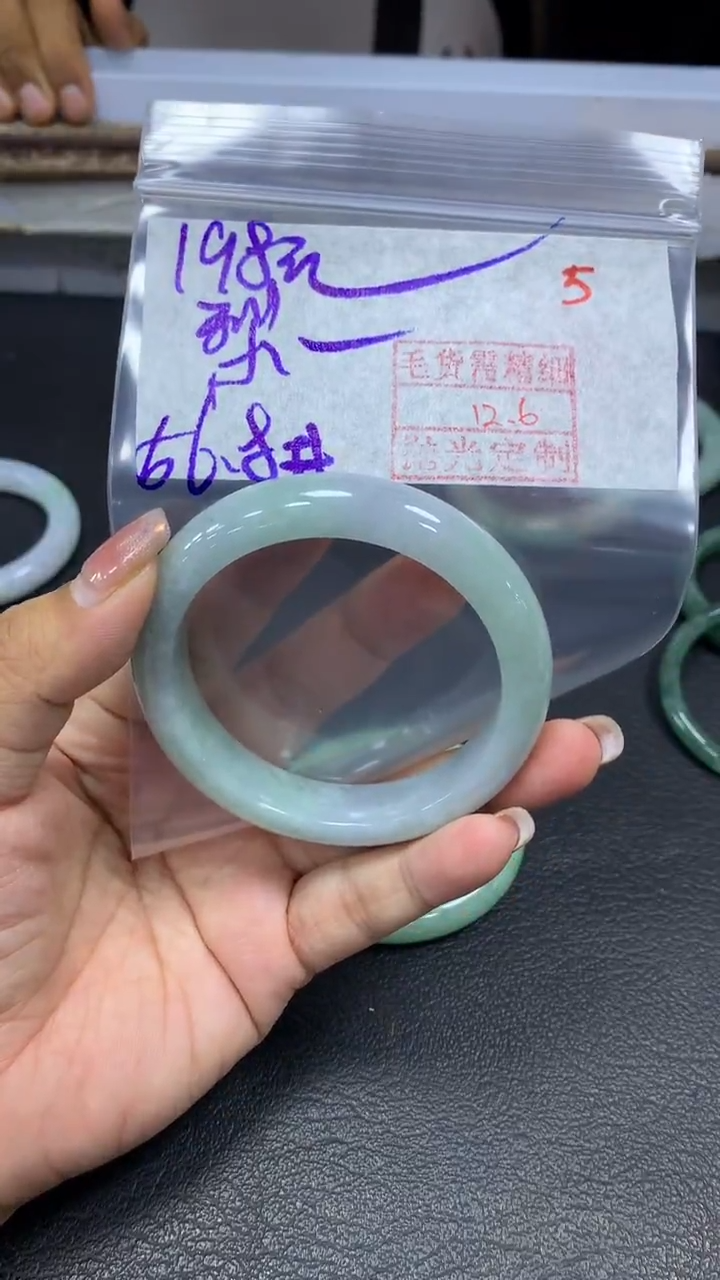 未镶嵌定制翡翠梨****^毛货需精细抛光+拍一发一+5