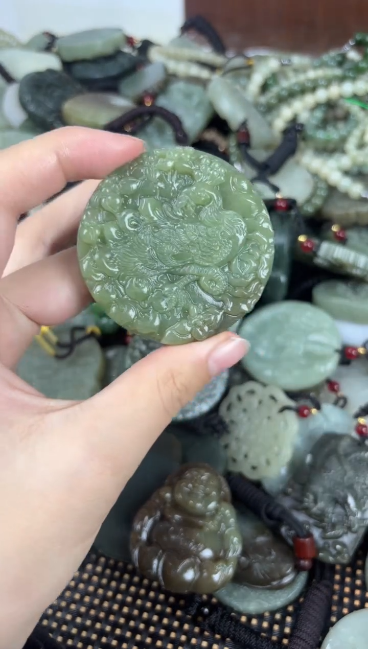 【闪购商品】和田玉颈饰未镶嵌1