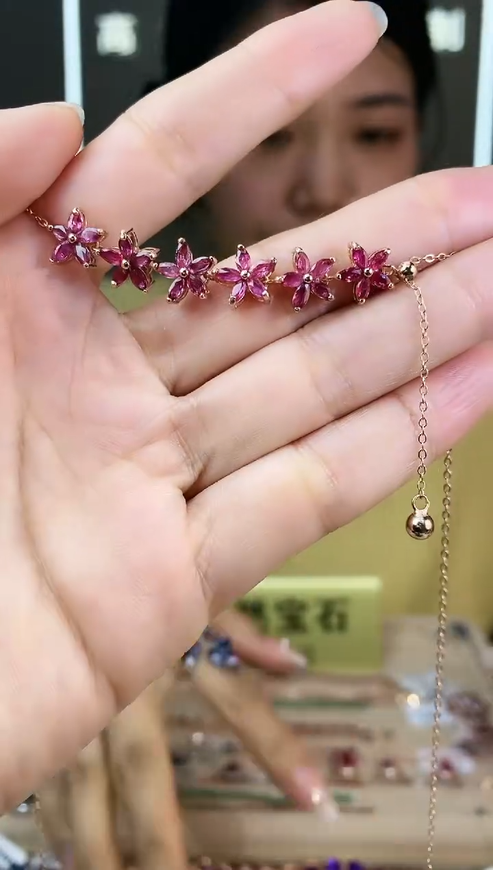 【闪购商品】红宝石颈饰银S925镶嵌颈饰