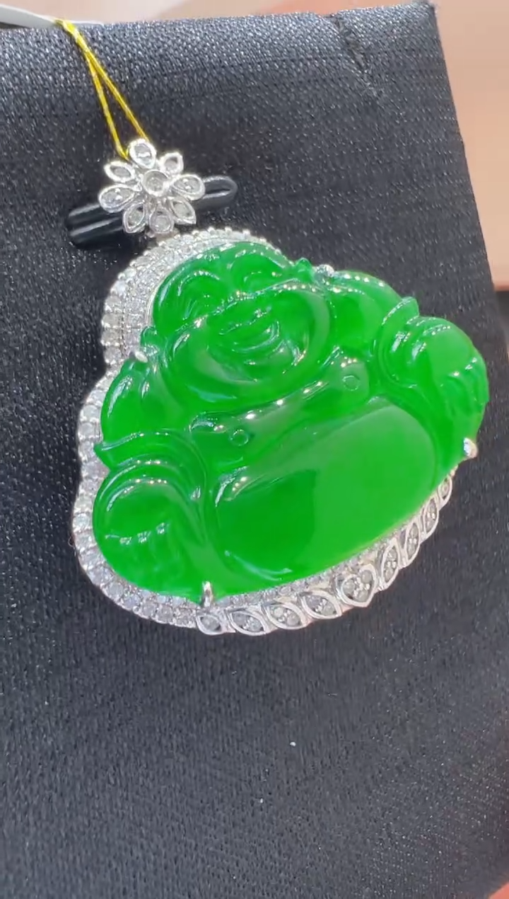 【闪购商品】翡翠吊坠(不含链)18K金镶嵌