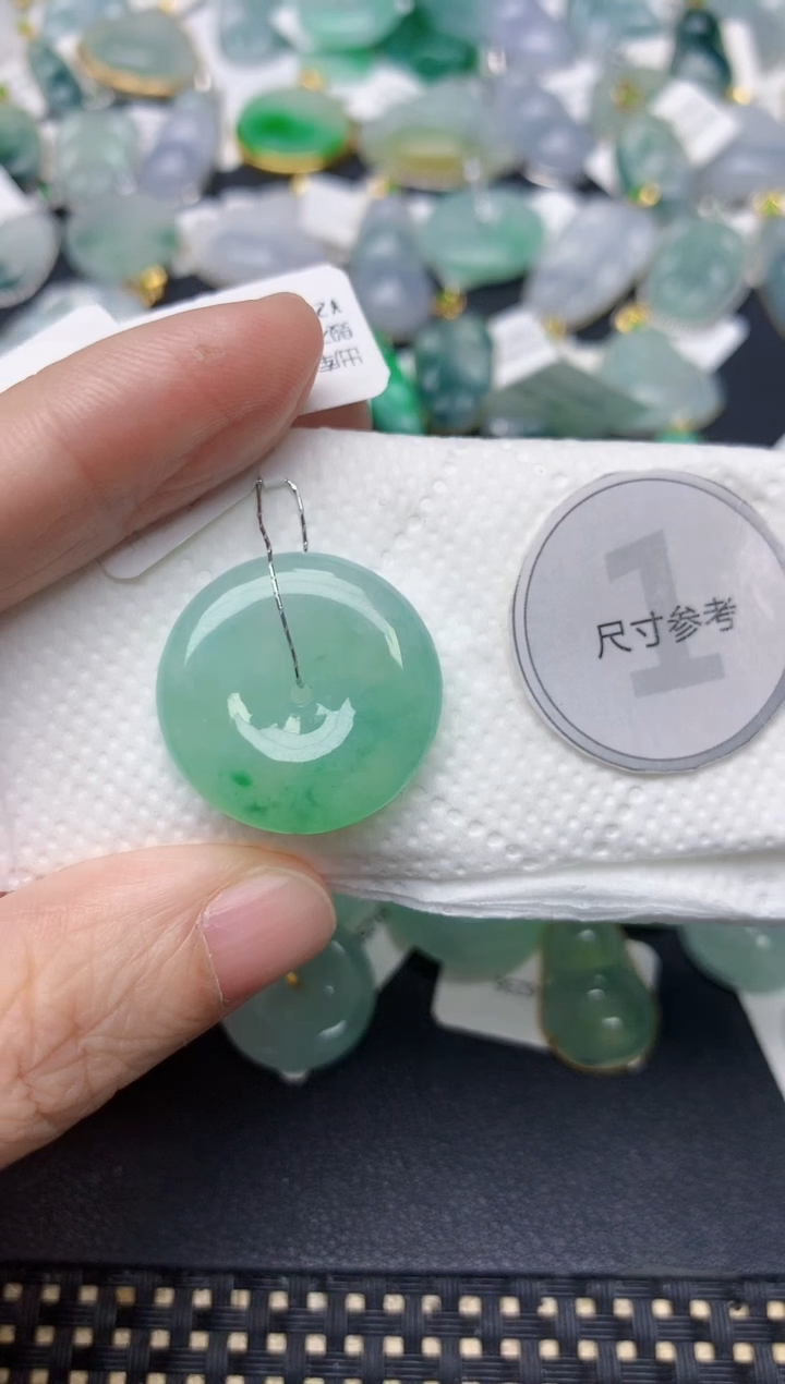 颈饰未镶嵌翡翠天然缅甸A货翡翠