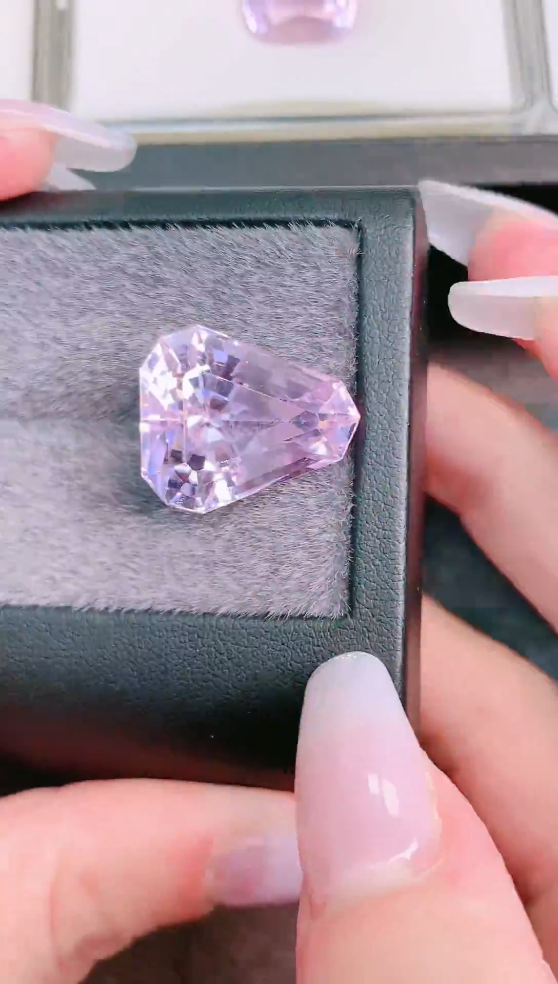 未镶嵌锂辉石裸石24.6ct