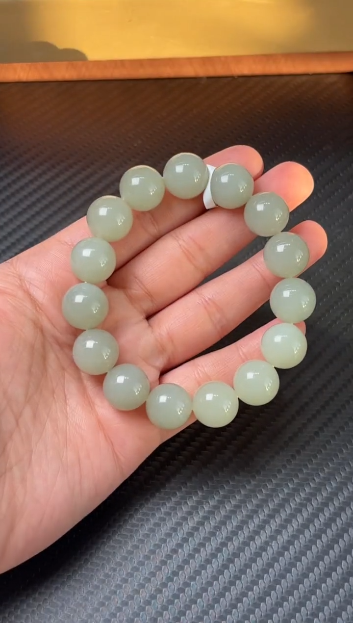 未镶嵌手串和田玉且末近矿微色差卡14